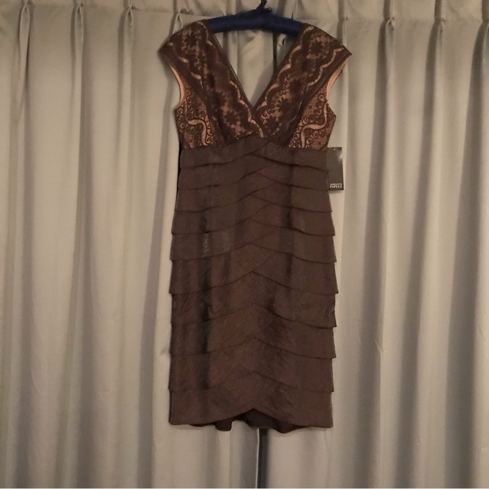 ADRIANNA PAPELL Gown